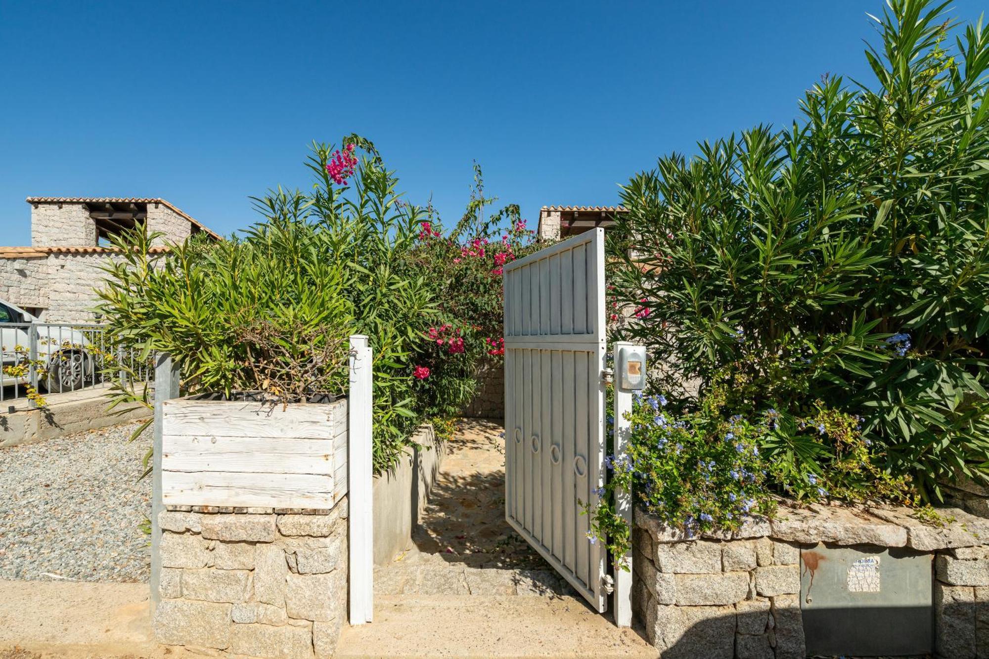 Villa Bouganville Cala Sinzias Castiadas Exteriör bild